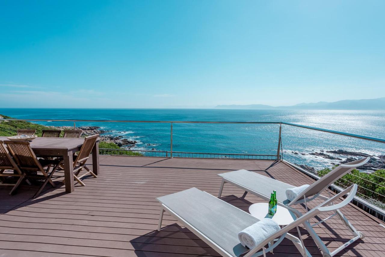 Whale Huys Luxury Oceanfront Eco Villa Gansbaai Esterno foto