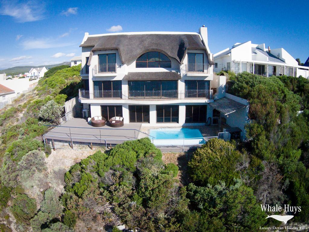 Whale Huys Luxury Oceanfront Eco Villa Gansbaai Esterno foto