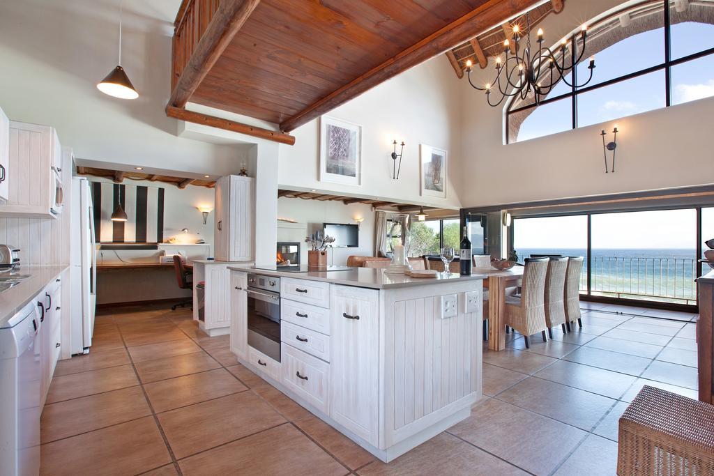 Whale Huys Luxury Oceanfront Eco Villa Gansbaai Esterno foto